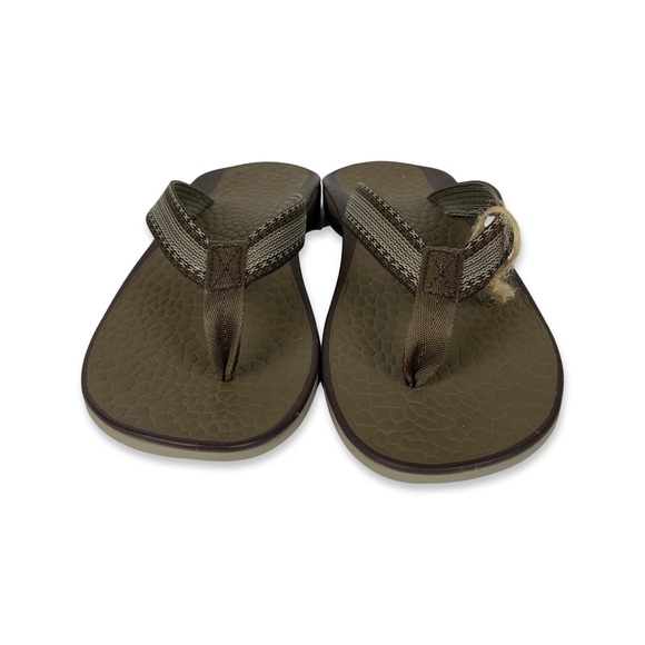 Chaco Tan and Brown Thong Flip Flop Slip On Sandal NWOT - Picture 2 of 8